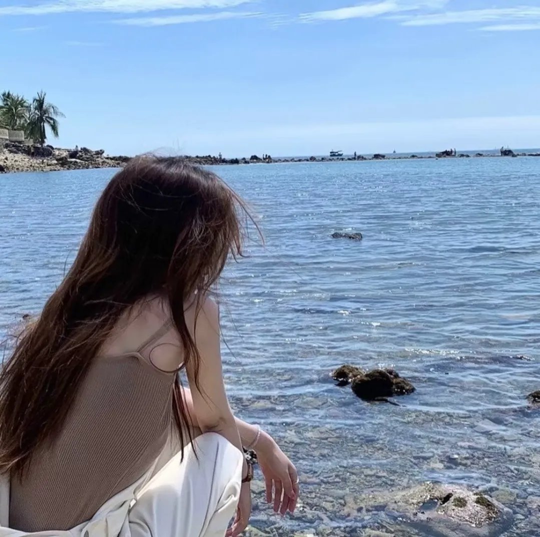 离婚后,我被三个高富帅哥哥团宠了